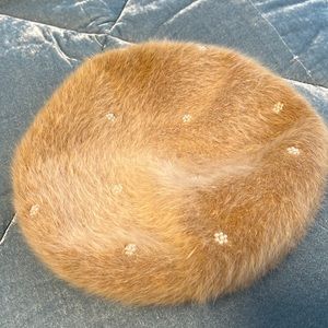 100% angora beret with pearly design